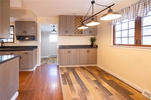 6790 East Lake Road, Owasco, NY 13021