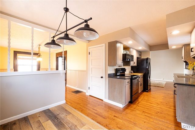 6790 East Lake Road, Owasco, NY 13021