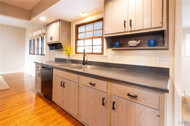 6790 East Lake Road, Owasco, NY 13021