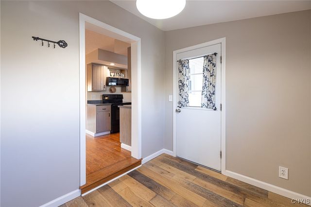 6790 East Lake Road, Owasco, NY 13021