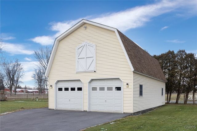 6790 East Lake Road, Owasco, NY 13021