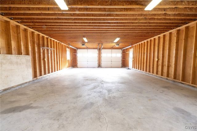 6790 East Lake Road, Owasco, NY 13021