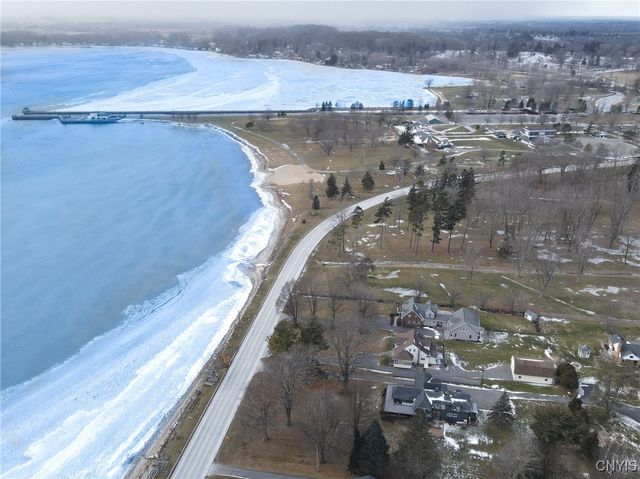 6790 East Lake Road, Owasco, NY 13021