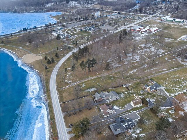 6790 East Lake Road, Owasco, NY 13021