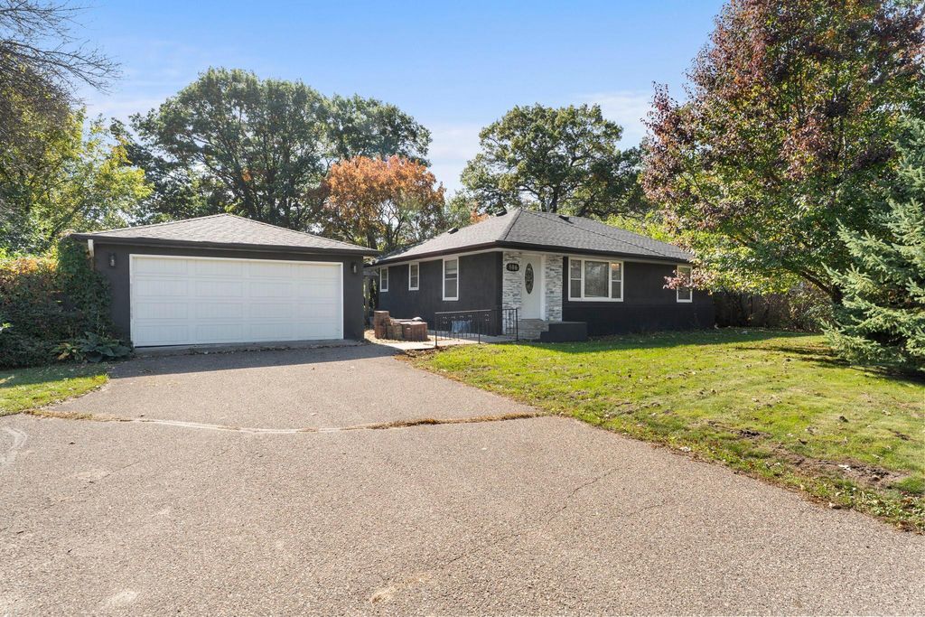 806 89th Avenue NE, Blaine, MN 55434 — exterior