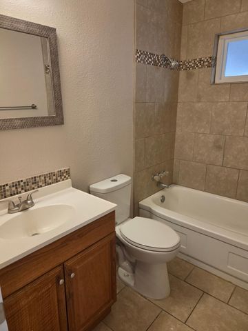 9036 Cordova Avenue NE, Albuquerque, NM 87112