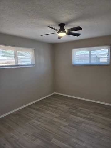 9036 Cordova Avenue NE, Albuquerque, NM 87112