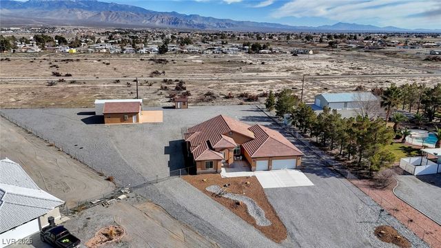 1401 Curtis Court, Pahrump, NV 89048