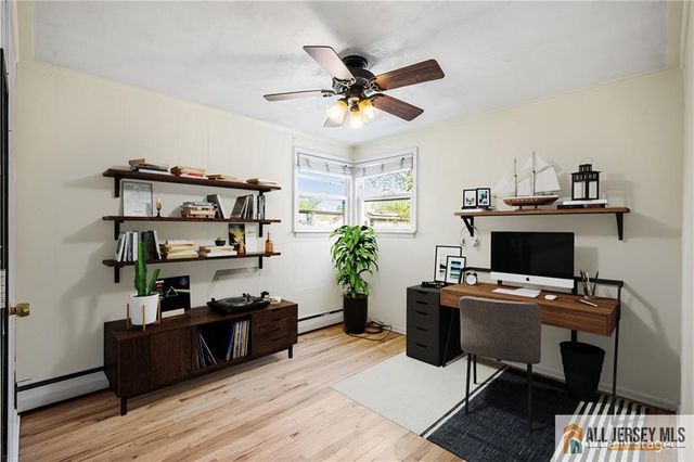 67 Drake Place, Colonia, NJ 07067