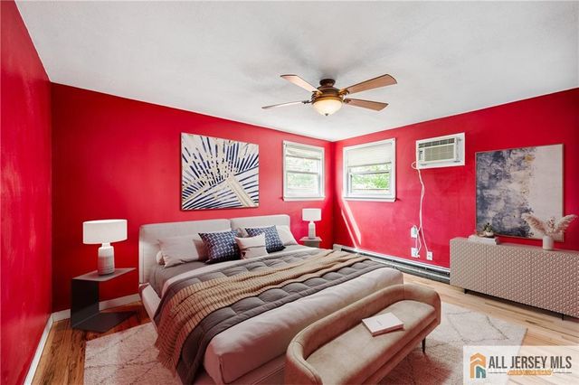 67 Drake Place, Colonia, NJ 07067