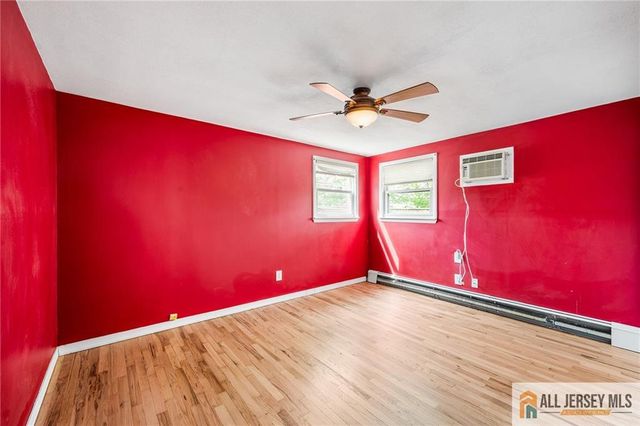 67 Drake Place, Colonia, NJ 07067