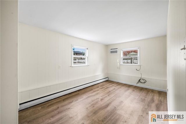 67 Drake Place, Colonia, NJ 07067