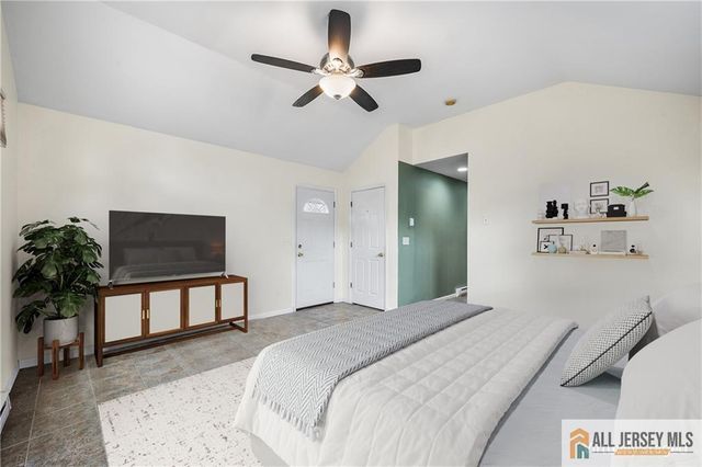 67 Drake Place, Colonia, NJ 07067