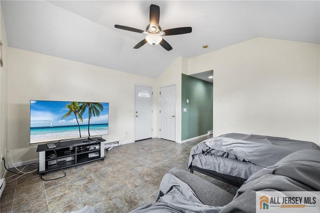 67 Drake Place, Colonia, NJ 07067