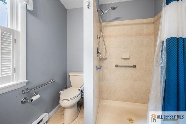 67 Drake Place, Colonia, NJ 07067