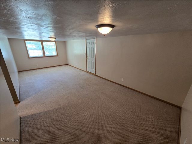 1638 S Cleveland Massillon Road, Akron, OH 44321