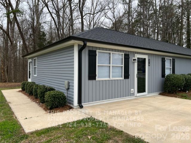 318 Rustic Road, Mooresville, NC 28115