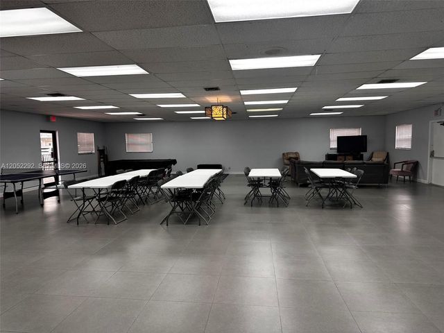 6700 Cypress Road 111, Plantation, FL 33317