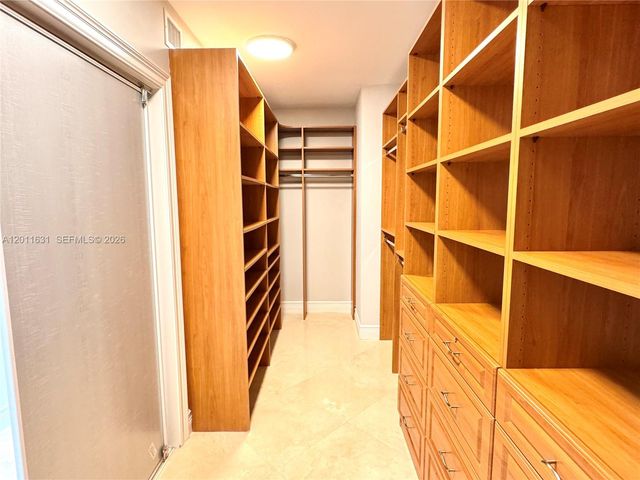 3201 NE 183rd St 1805, Aventura, FL 33160
