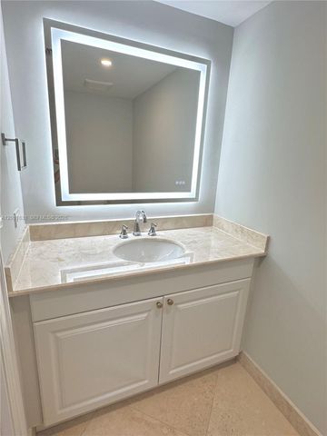 3201 NE 183rd St 1805, Aventura, FL 33160