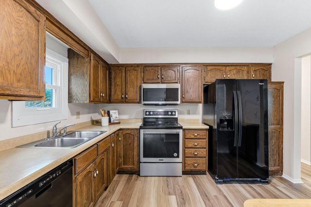 643 121st Lane NW, Coon Rapids, MN 55448