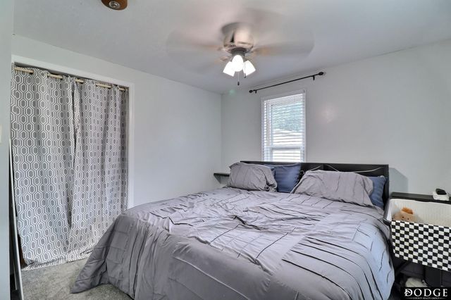 435 S H Street, Fremont, NE 68025