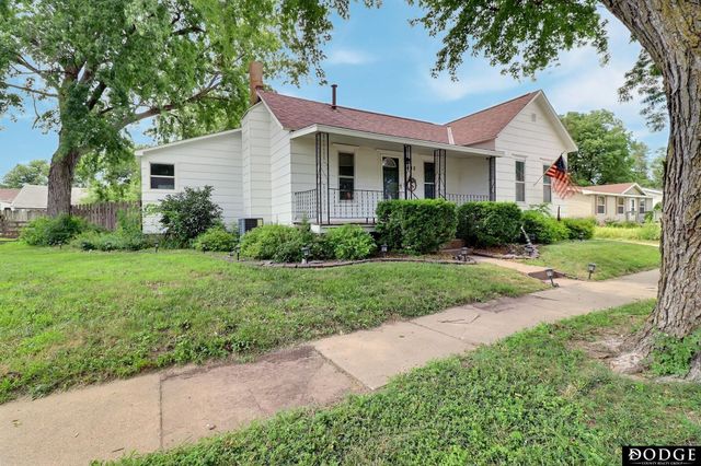 435 S H Street, Fremont, NE 68025