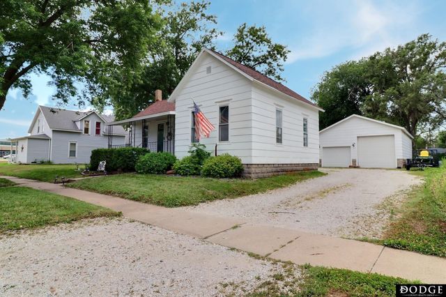 435 S H Street, Fremont, NE 68025