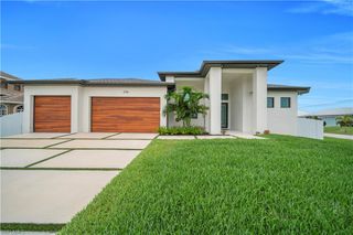 2726 SW 38th ST, Cape Coral, FL 33914