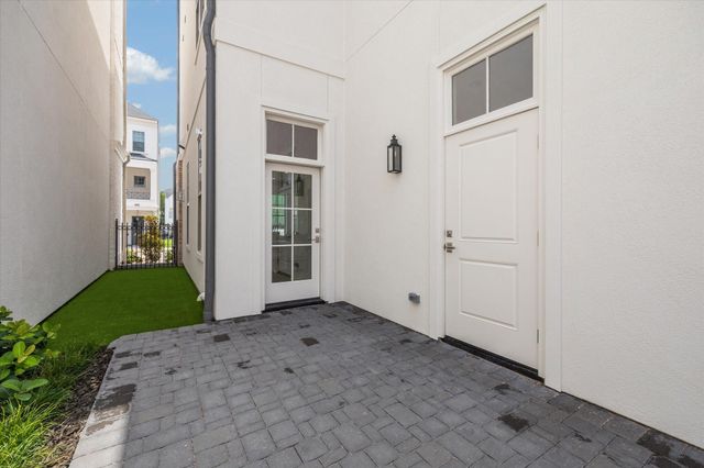 207 Sutton Row Place, Houston, TX 77024