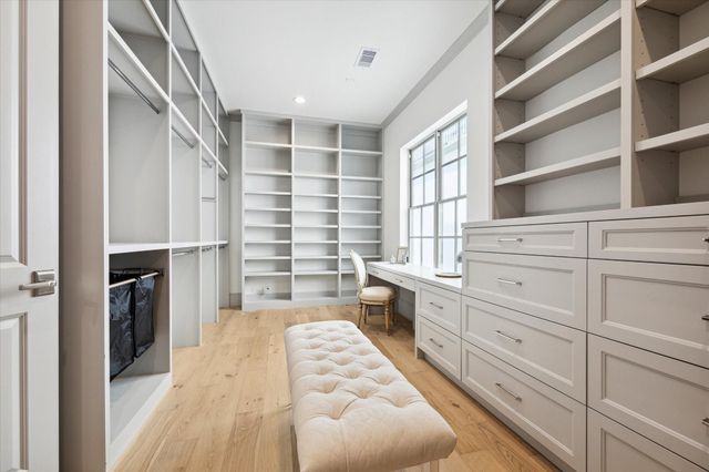 207 Sutton Row Place, Houston, TX 77024
