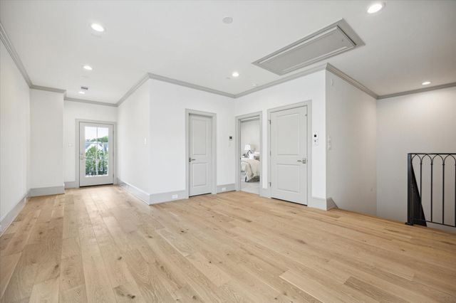 207 Sutton Row Place, Houston, TX 77024