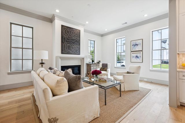 207 Sutton Row Place, Houston, TX 77024
