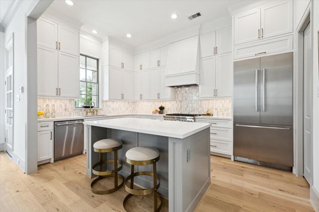 207 Sutton Row Place, Houston, TX 77024