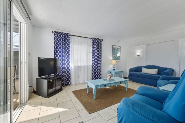 2851 W Marina Drive, Fort Lauderdale, FL 33312