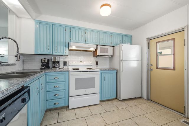 2851 W Marina Drive, Fort Lauderdale, FL 33312