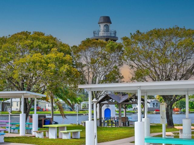 2851 W Marina Drive, Fort Lauderdale, FL 33312