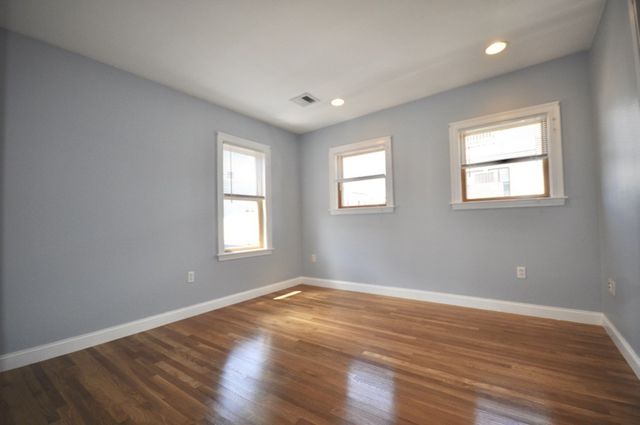 34 Allston 3, Boston, MA 02129