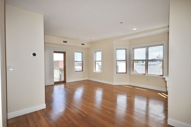 34 Allston 3, Boston, MA 02129