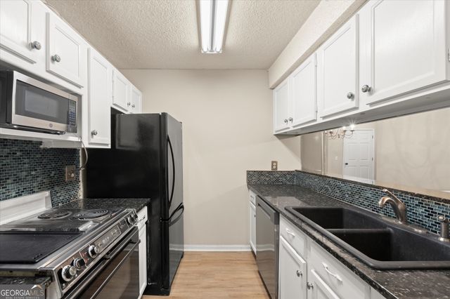 705 Barrington Hills Drive, Atlanta, GA 30350