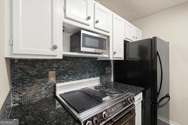 705 Barrington Hills Drive, Atlanta, GA 30350