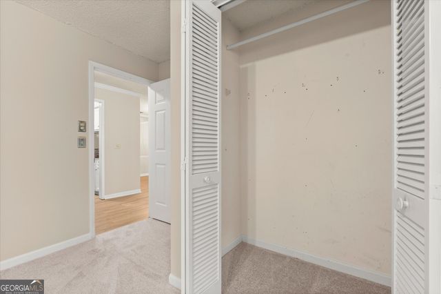 705 Barrington Hills Drive, Atlanta, GA 30350