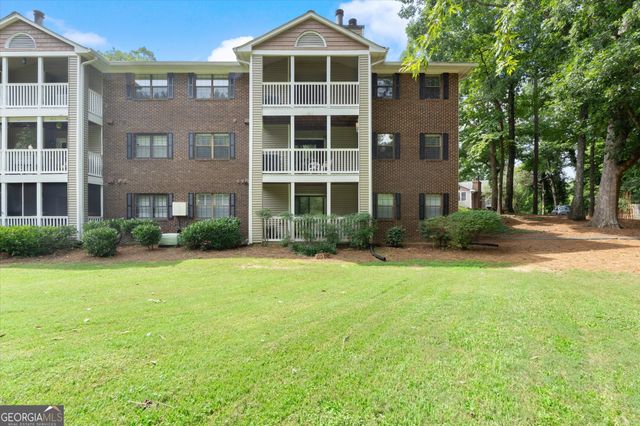 705 Barrington Hills Drive, Atlanta, GA 30350
