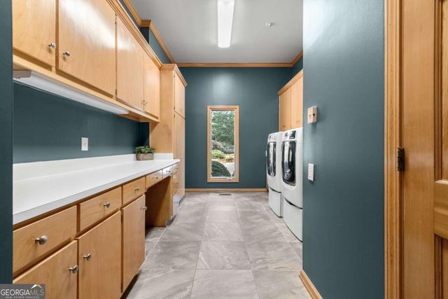 1155 Crest Valley Drive NW, Sandy Springs, GA 30327