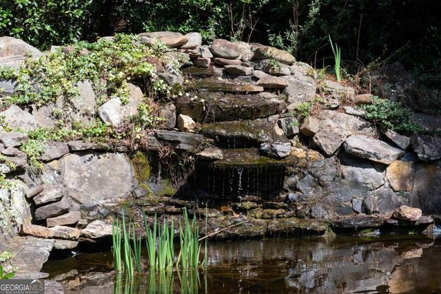 1155 Crest Valley Drive NW, Sandy Springs, GA 30327