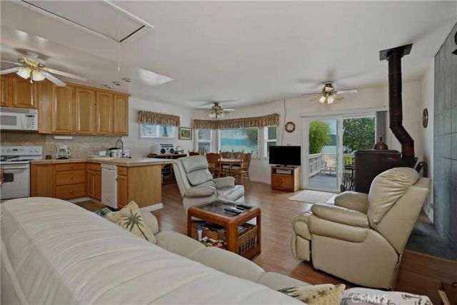 4075 Mesa Drive, Clearlake, CA 95422