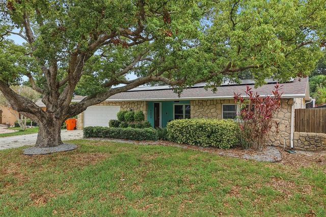13801 87TH AVENUE, Seminole, FL 33776