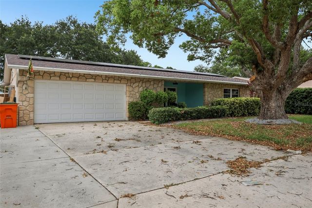 13801 87TH AVENUE, Seminole, FL 33776
