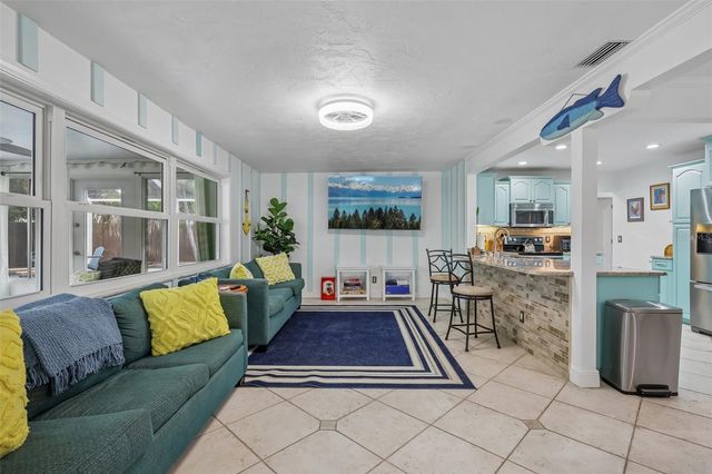 13801 87TH AVENUE, Seminole, FL 33776