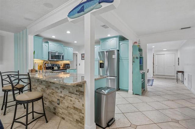 13801 87TH AVENUE, Seminole, FL 33776